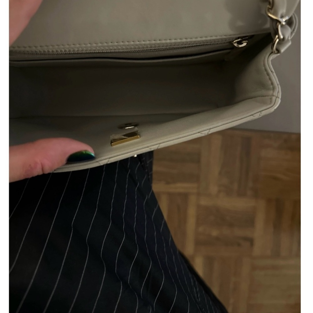 Chanel mini classic flap. Worn once. - Picture 5 of 8